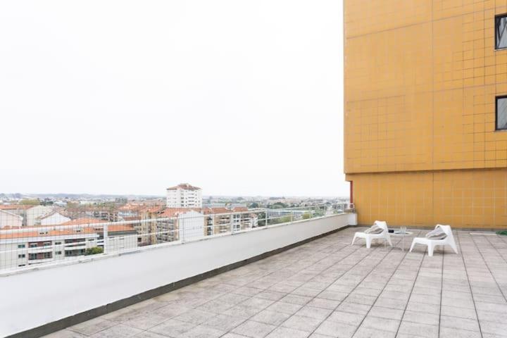 Apartament 8Rooftop - T2 Com Terraco E Vista Para As Salinas! Aveiro Zewnętrze zdjęcie