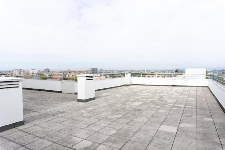 Apartament 8Rooftop - T2 Com Terraco E Vista Para As Salinas! Aveiro Zewnętrze zdjęcie